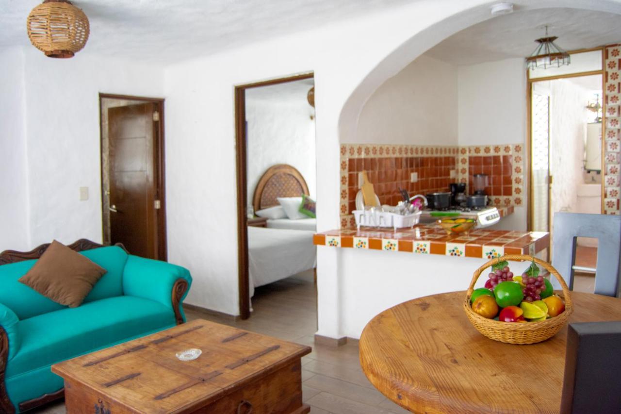 Petit Hotel Pilitas (Adults Only) Puerto Vallarta Kültér fotó
