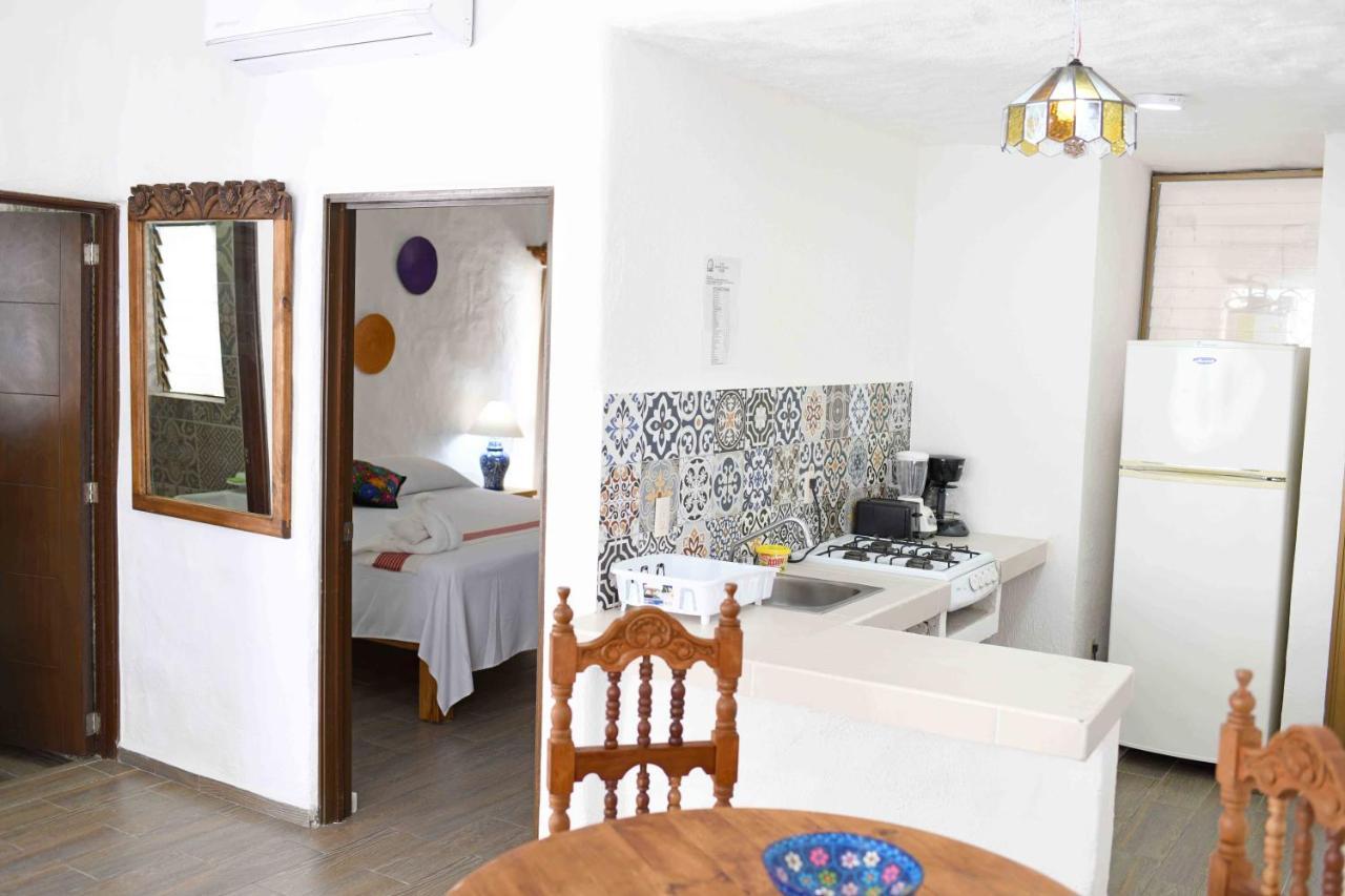 Petit Hotel Pilitas (Adults Only) Puerto Vallarta Kültér fotó