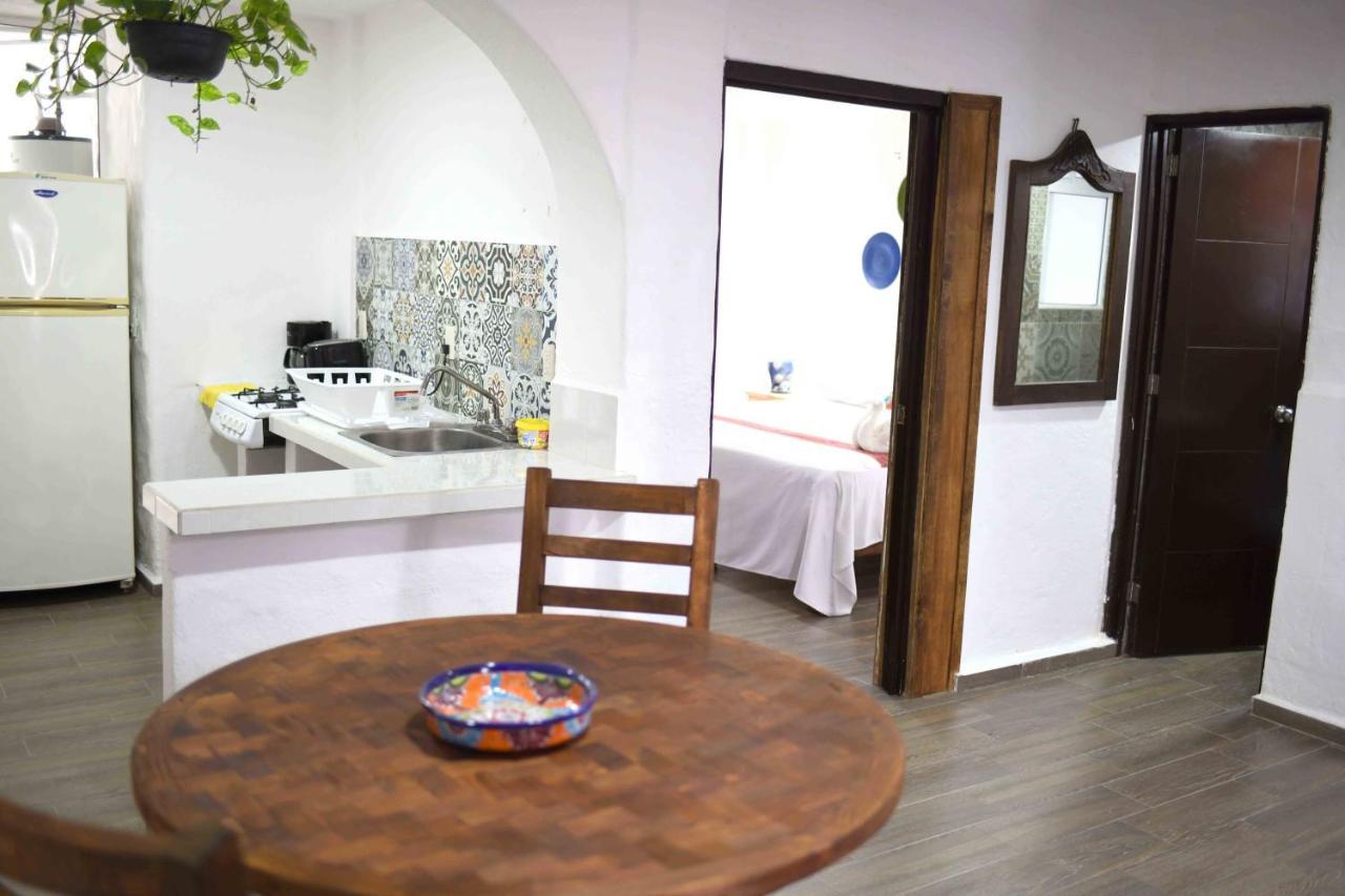 Petit Hotel Pilitas (Adults Only) Puerto Vallarta Kültér fotó