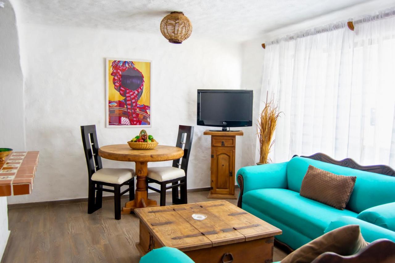 Petit Hotel Pilitas (Adults Only) Puerto Vallarta Kültér fotó