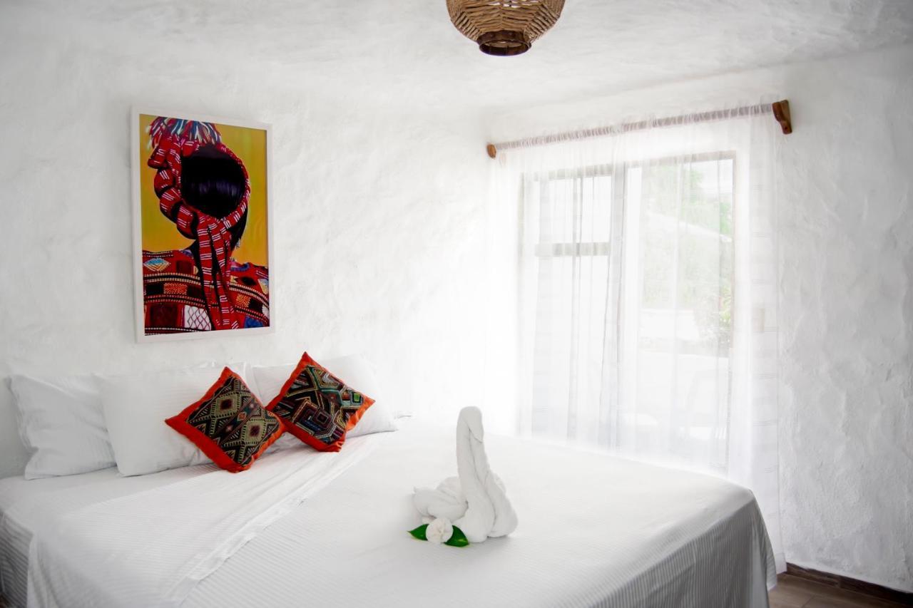 Petit Hotel Pilitas (Adults Only) Puerto Vallarta Kültér fotó