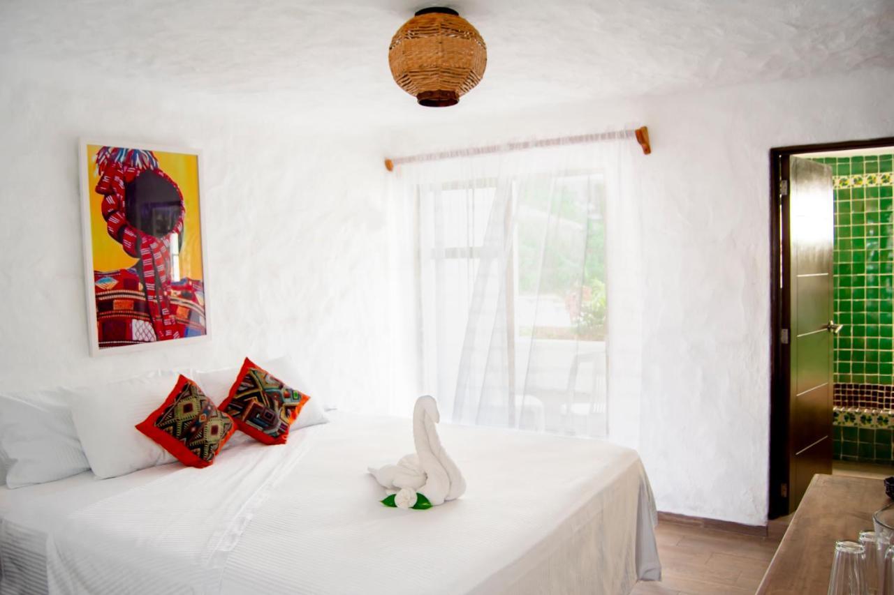 Petit Hotel Pilitas (Adults Only) Puerto Vallarta Kültér fotó
