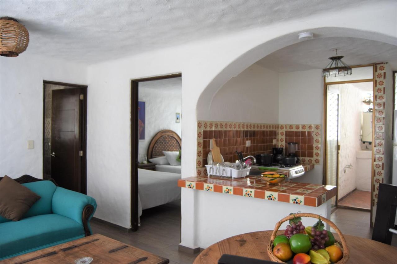 Petit Hotel Pilitas (Adults Only) Puerto Vallarta Kültér fotó