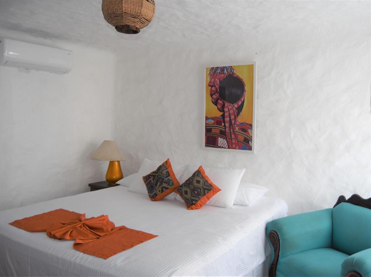 Petit Hotel Pilitas (Adults Only) Puerto Vallarta Kültér fotó