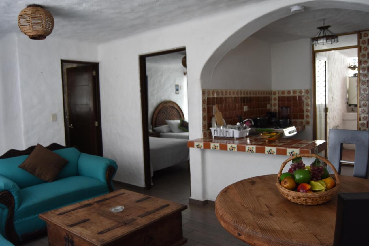 Petit Hotel Pilitas (Adults Only) Puerto Vallarta Kültér fotó