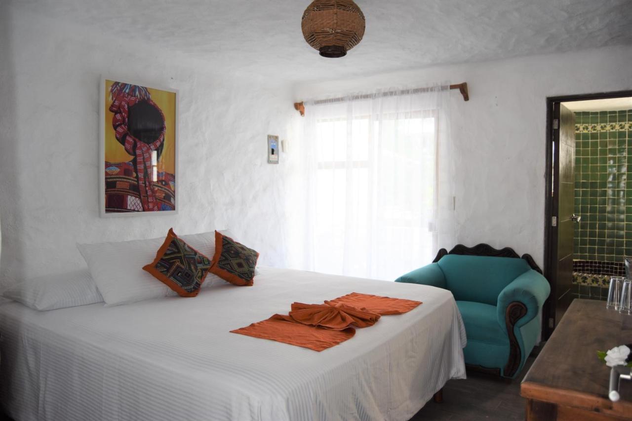 Petit Hotel Pilitas (Adults Only) Puerto Vallarta Kültér fotó